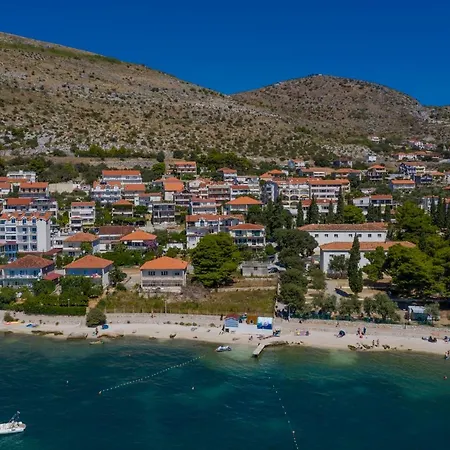 Mar Deluxe Apartments Trogir Exterior photo
