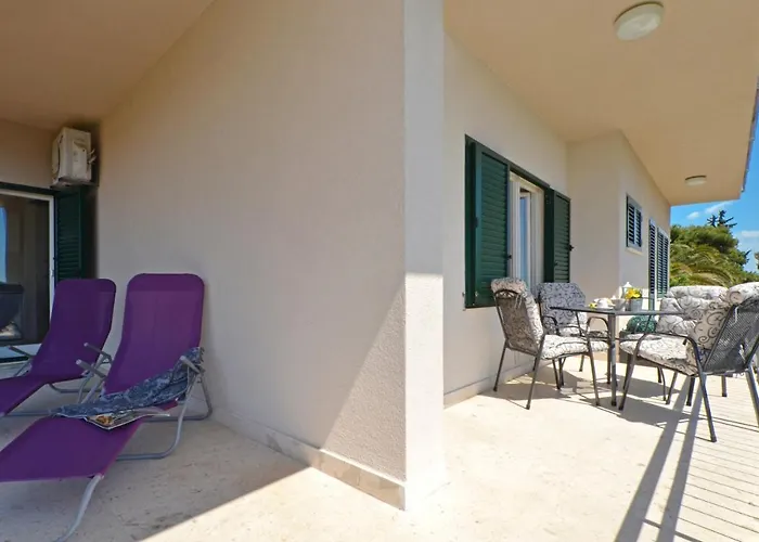 Mar Deluxe Apartments